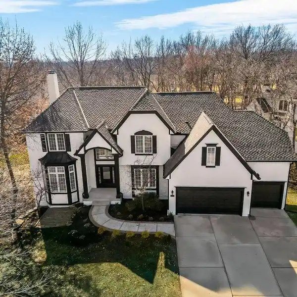 SPACIOUS REMODELED HOME IN THE RESERVE AT IRON HORSE