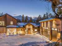 EXTRAORDINARY BRAND NEW MOUNTAIN RETREAT