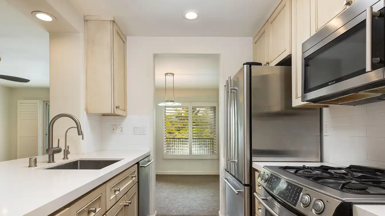 End-unit Retreat in El Escorial Villas