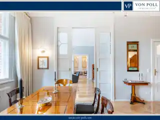 Three Bedroom Apartment in a Carefully Renovated Building