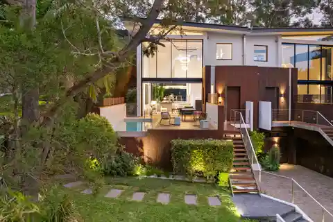 A Bold Statement in Contemporary Design