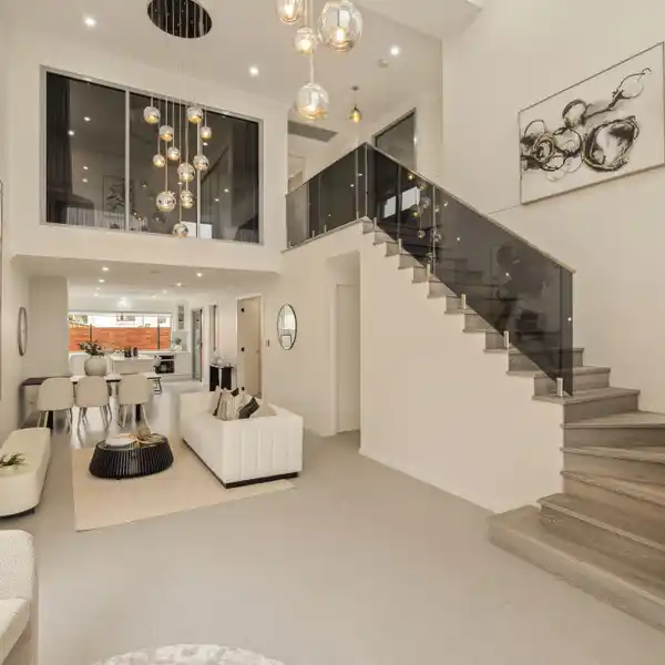 STATEMENT RESIDENCE IN PREMIER LOCATION