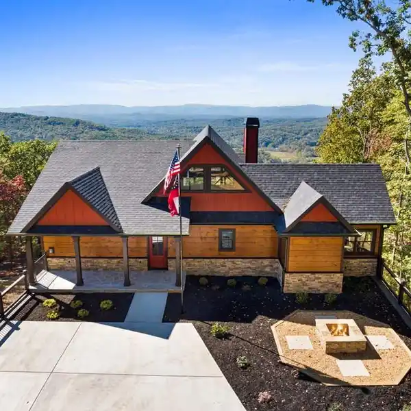 STUNNING MOUNTAIN RETREAT