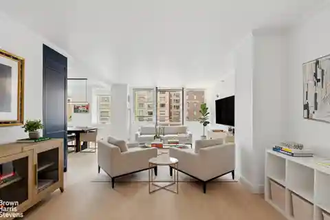 Flawless Home in the Empire Condominium