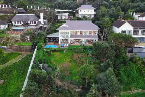 Oceanfront Elegance with Direct Beach Access