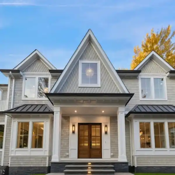 BREATHTAKING DESIGNER NEW CONSTRUCTION