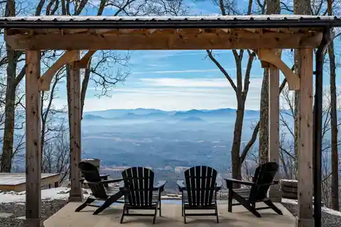 137 Acres with Private Compound Potential