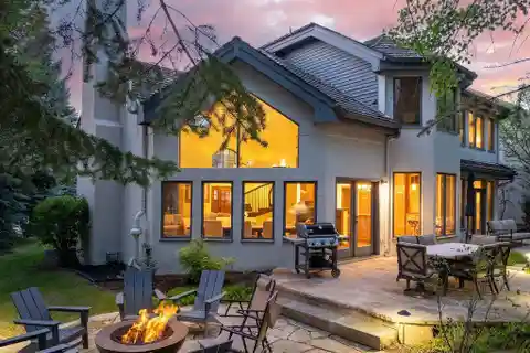 Charming Home in the Greens Neighborhood