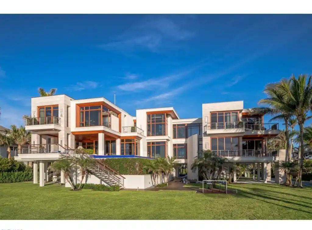 Magnificent Beachfront Estate Property