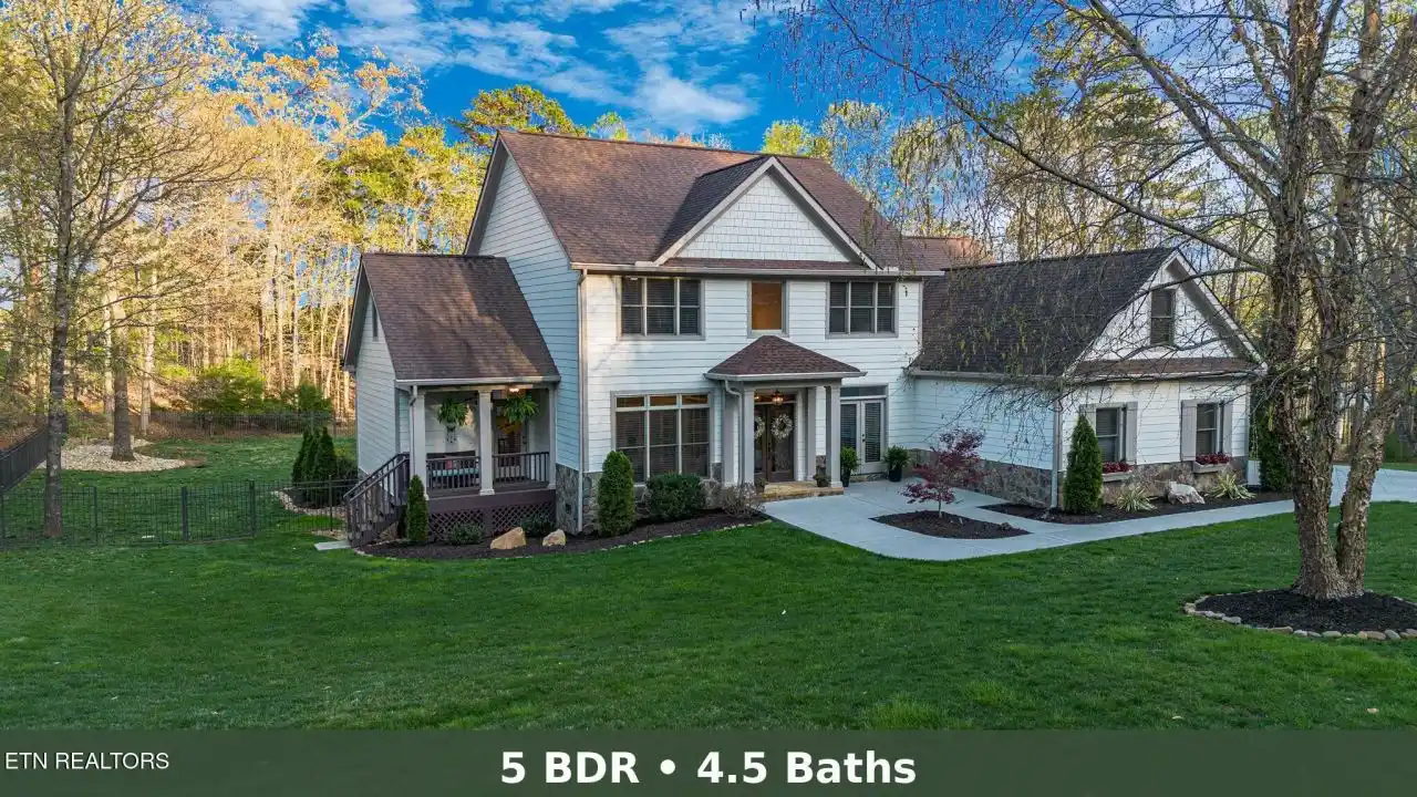 Luxury Lakeside Living in Miller's Landing