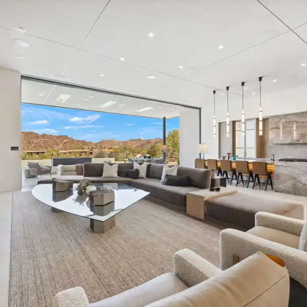 NEW CONSTRUCTION IN THE RESERVE CLUB