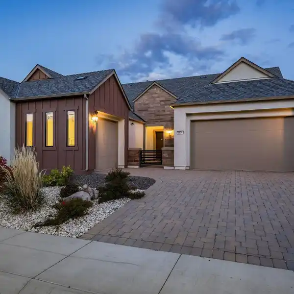 WONDERFUL CARMELLA RANCH HOME IN IDEAL LOCATION