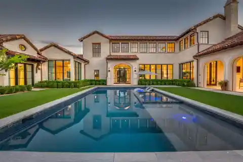 Spectacular Tuscan Transitional Home in Quail Hollow