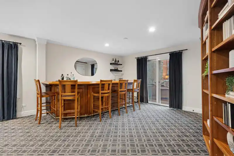 Perfect Lincoln Park Single-family Home