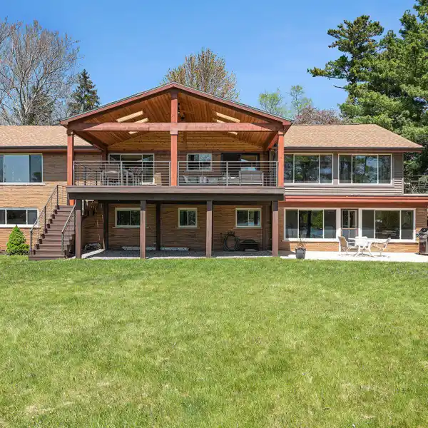 STUNNING RANCH WITH PANORAMIC LAKE VIEWS