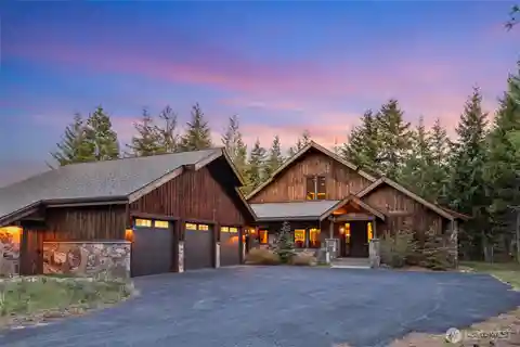 Private Retreat in Exclusive Tumble Creek
