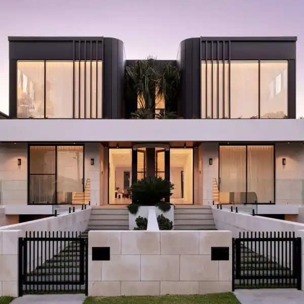 IMPRESSIVE BLEND OF LUXURY FINISHES AND INNOVATIVE DESIGN