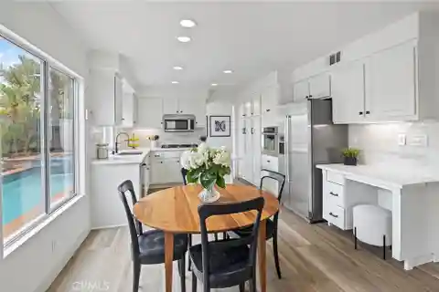 Pool Home in Sought-After Wagon Wheel Canyon