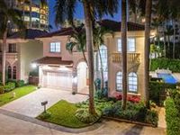 ELEGANT AND CHARMING BEACHSIDE MASTERPIECE