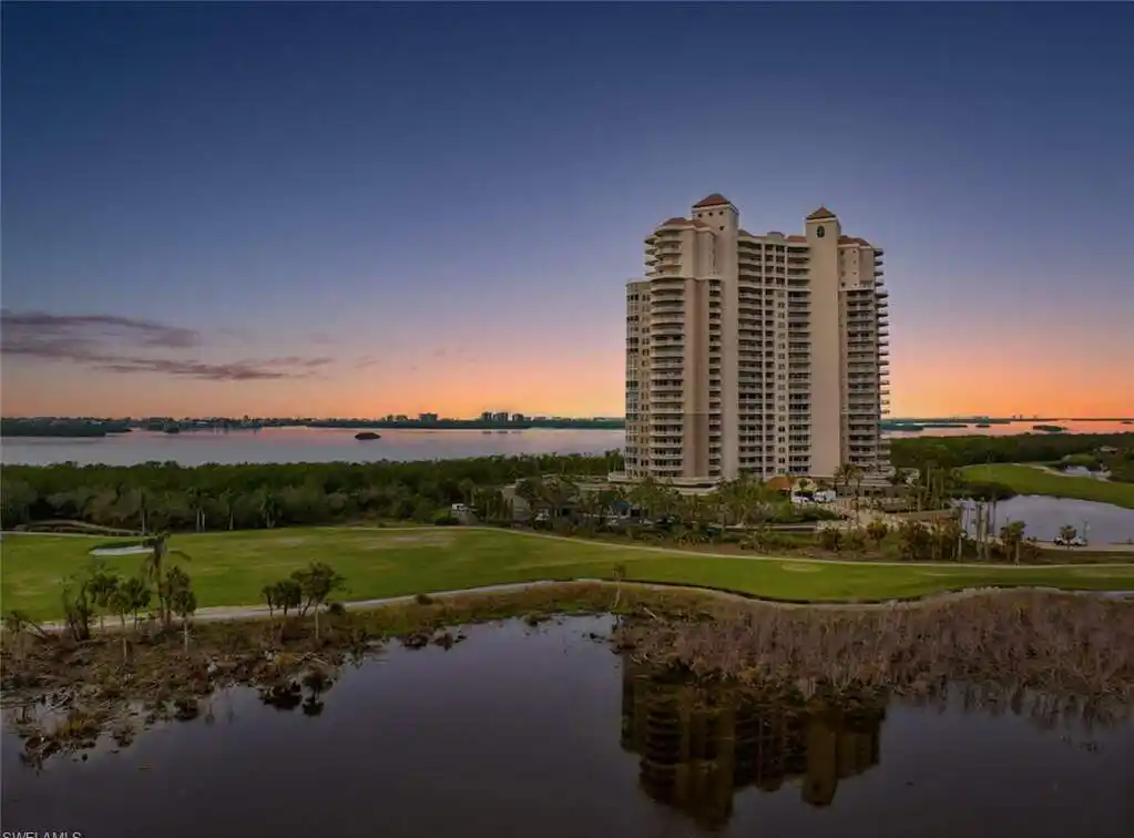 Stunning Updated Residence in a Premier High-rise