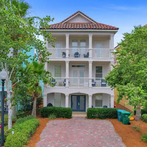 INCREDIBLE FULLY FURNISHED RESIDENCE IN DESTIN