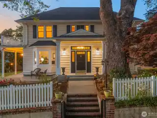 1919 Colonial with Sweeping Views