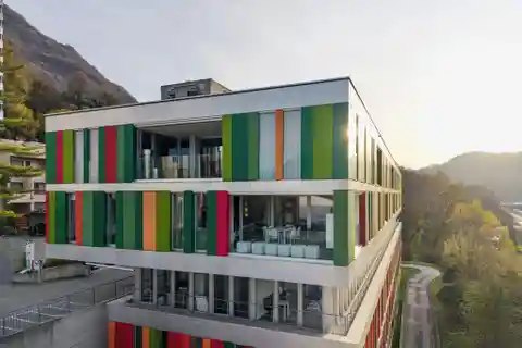 Prime Location with Exclusive Lifestyle Amenities