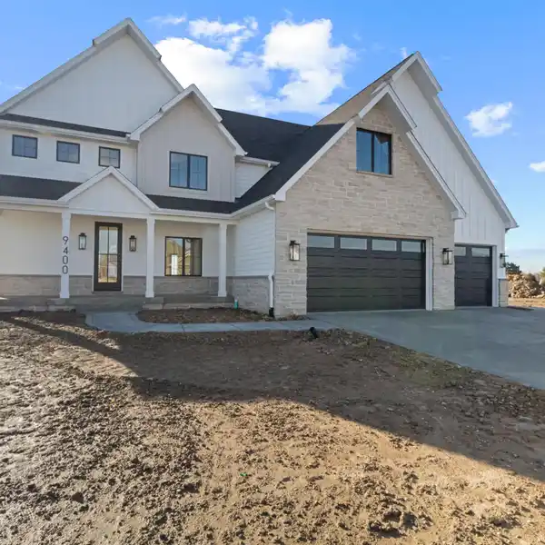 A LUXURY GEM IN SOUGHT-AFTER GATES OF ST. JOHN