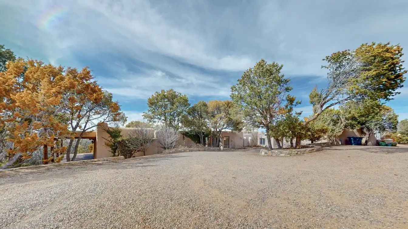 Spacious Home with Attached Guest House