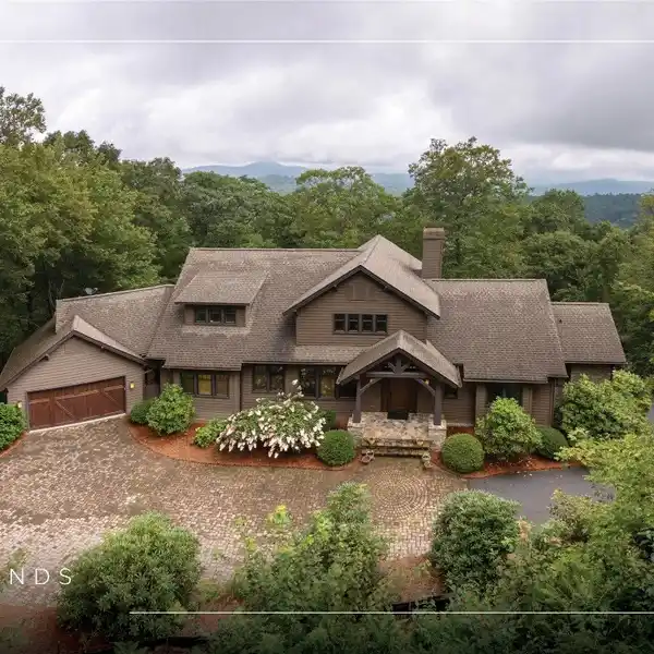 SPACIOUS HOME IN A DESIRABLE GATED COMMUNITY