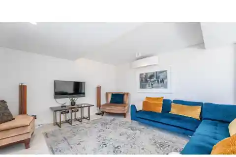 Exquisite Furnished Haven at Aurum