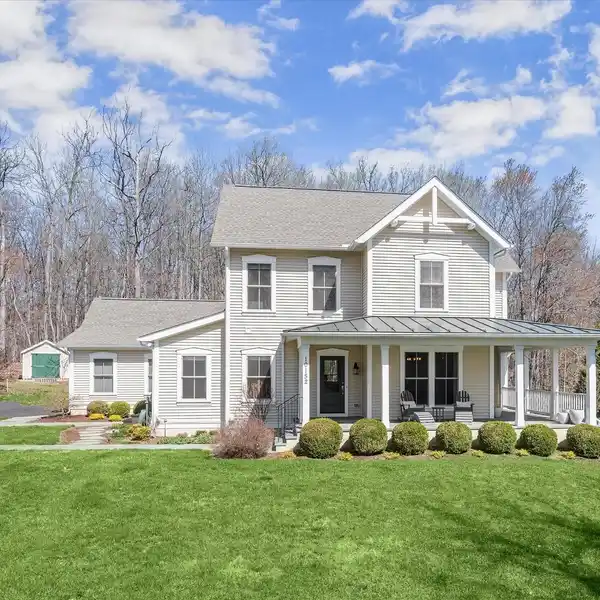 EXQUISITE CRAFTSMAN HOME