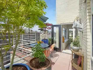 Rental Penthouse with Large Terrace