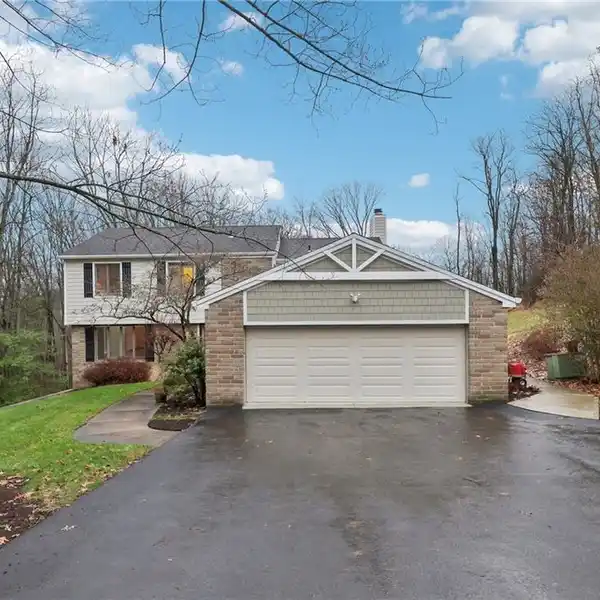 SPACIOUS HOME ON 3.5 SECLUDED ACRES