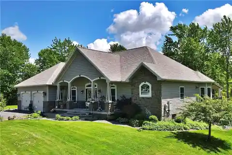 Craftsman-style Ranch on Nearly 10 Acres