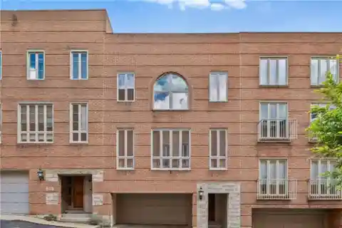 Designer Townhome with Garden Oasis