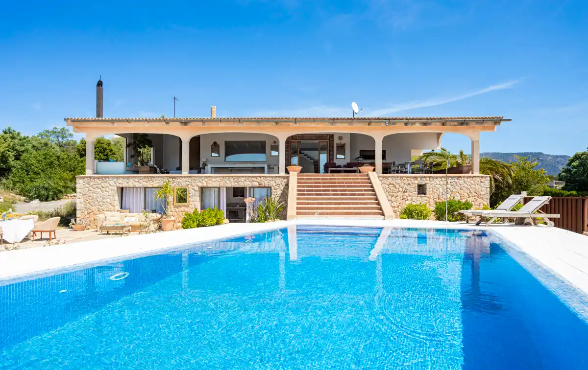 Villa in Bunyola with Pool and Views of the Tramuntana Mountains