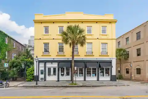 Luxury Condo Overlooking French Quarter with Custom Touches