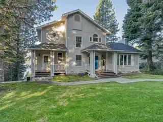 The Epitome of Lakeside Luxury at Lake Almanor