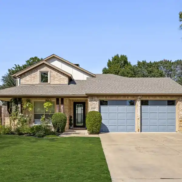 BROOKE BAILEY DESIGN WITH TURFED OUTDOOR ELEGANCE