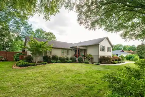 Thoughtfully Redesigned Tri-Level Home in Foxcroft