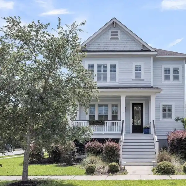BEAUTIFUL HOME IN A LUSH SETTING