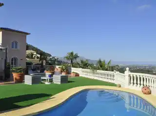 Stunning Villa with Sea Views