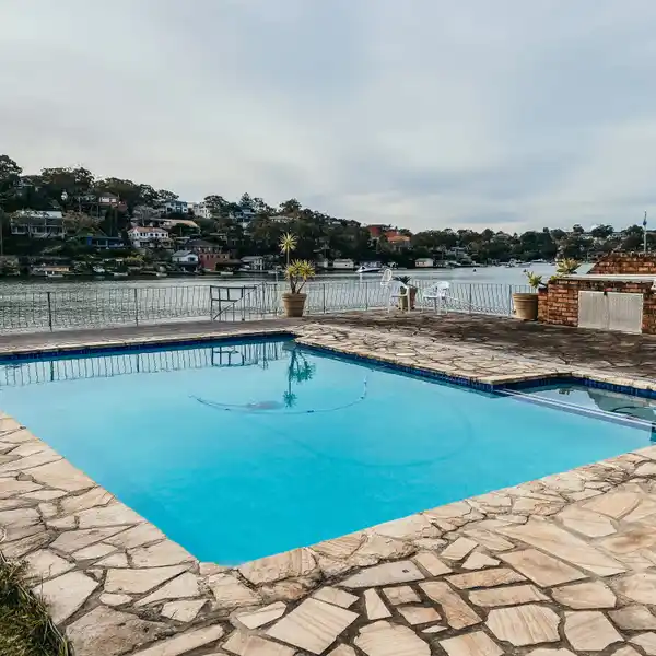 PRIME CONNELLS POINT WATERFRONT WITH PRIVATE JETTY