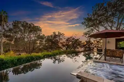Spectacular Estate with an Unparalleled Panorama