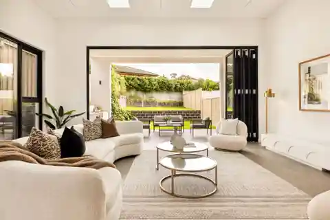 Architecturally Crafted Tri-level Duplex