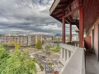 Character Apartment with Independent Studio