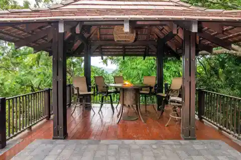 Casa Essentia