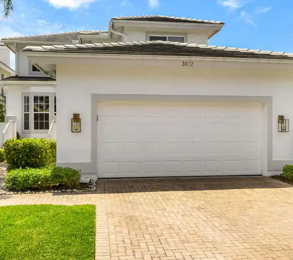 BAY & GOLF COURSE VIEWS WITH PRIVATE POOL
