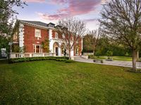 LUXURIOUS HANCOCK PARK ESTATE
